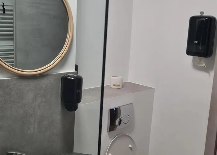 Ella كونستانتا