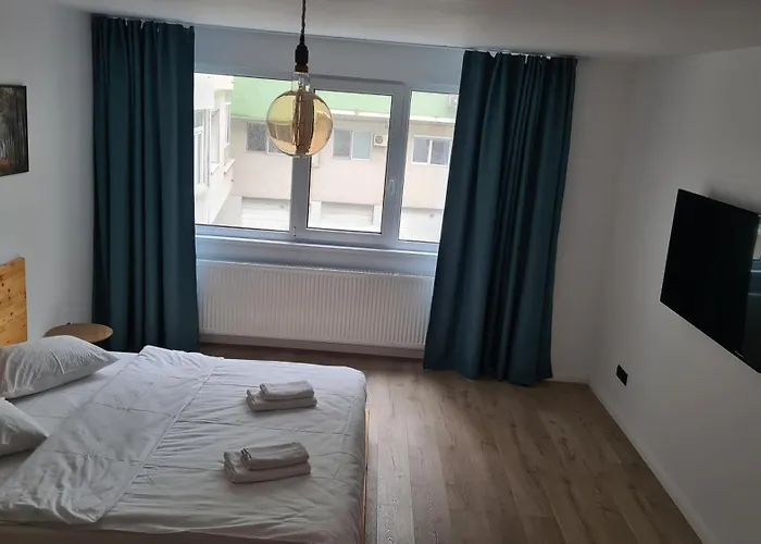 Ella * كونستانتا