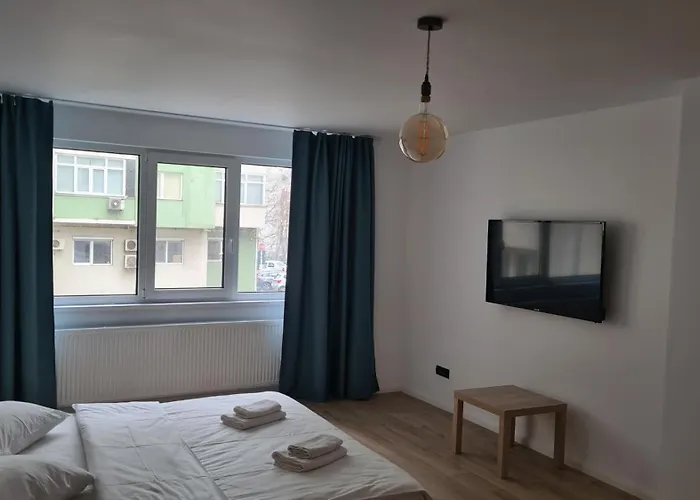 Ella * كونستانتا